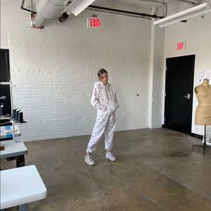 Meet your Posher, Charlotte